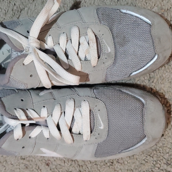 Mens Nike Retro Shoes - Picture 6 of 6